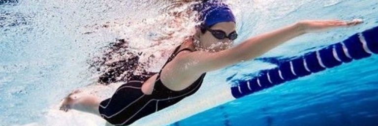 Limpeza de Piscina em Academia